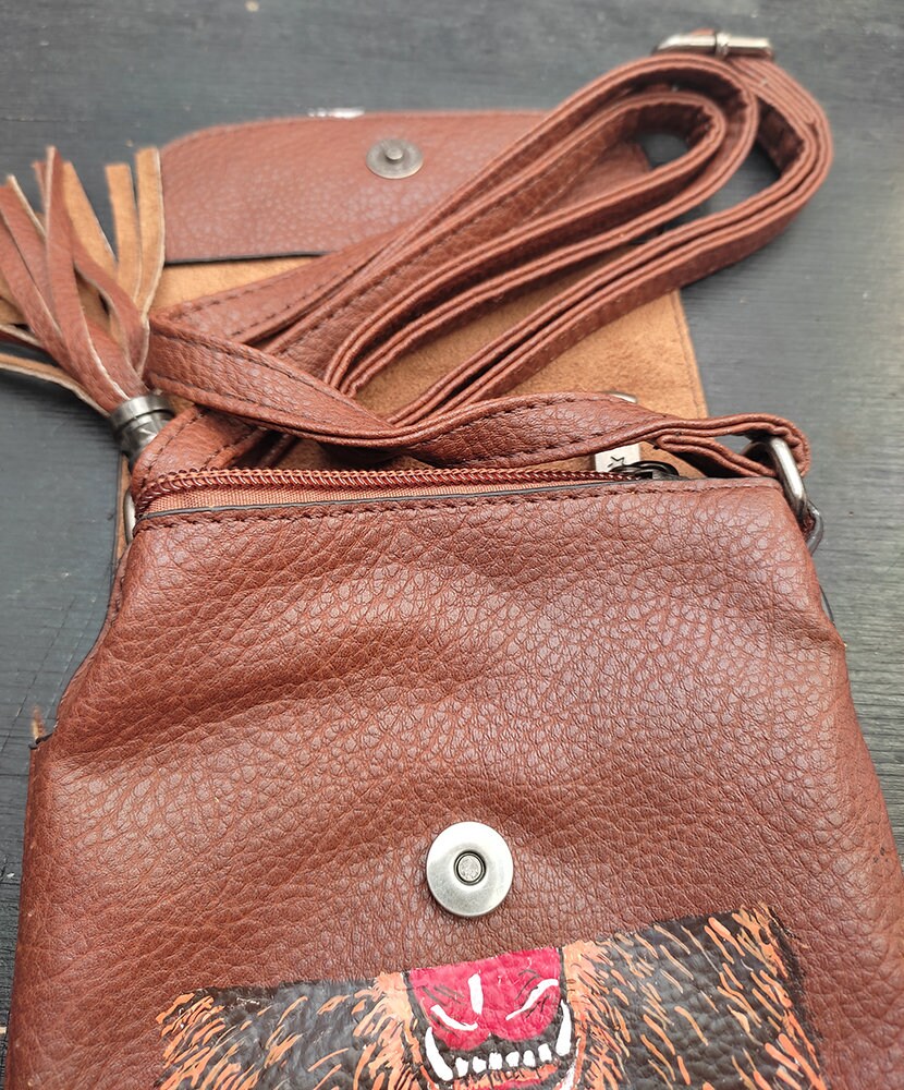 Unique hand-painted leather handbag with great Grizzly artwork, a unique  one-of-a-kind and eye-catcher