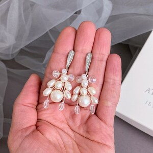 Elegant Pearl Bridal Earrings - Bridesmaid Gift - Wedding Jewelry - Dangle Crystal Earrings