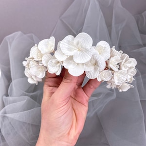 Floral head band, Bridal head piece, Bridal head band, Bridal tiara, Bridal Accessory, Floral tiara, Flower bridal crown