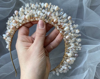 Pearl crown, bride's wedding crown, Bridal gift, Bridal tiara, Crown for bride with pearl, Goddess bridal crown, Pearl golden crown