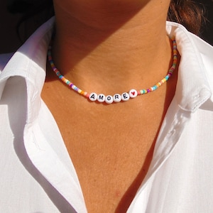 Collar personalizado de cuentas de colores con letras | gargantilla personalizada de moda