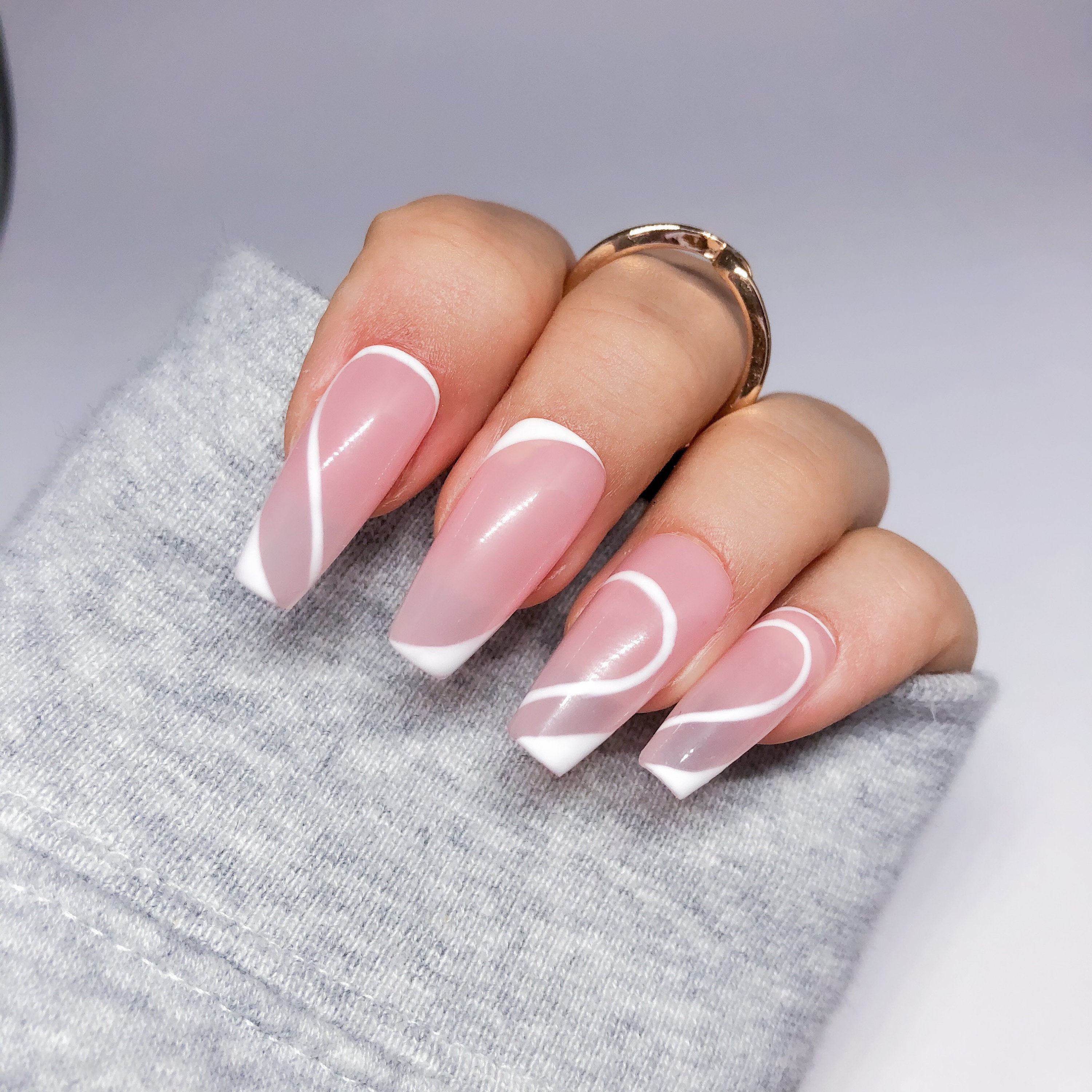 white swirl nails white swirl nails
