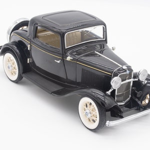 1932 Ford Deuce Coupe, Franklin Mint, Diecast, 1/24th Scale