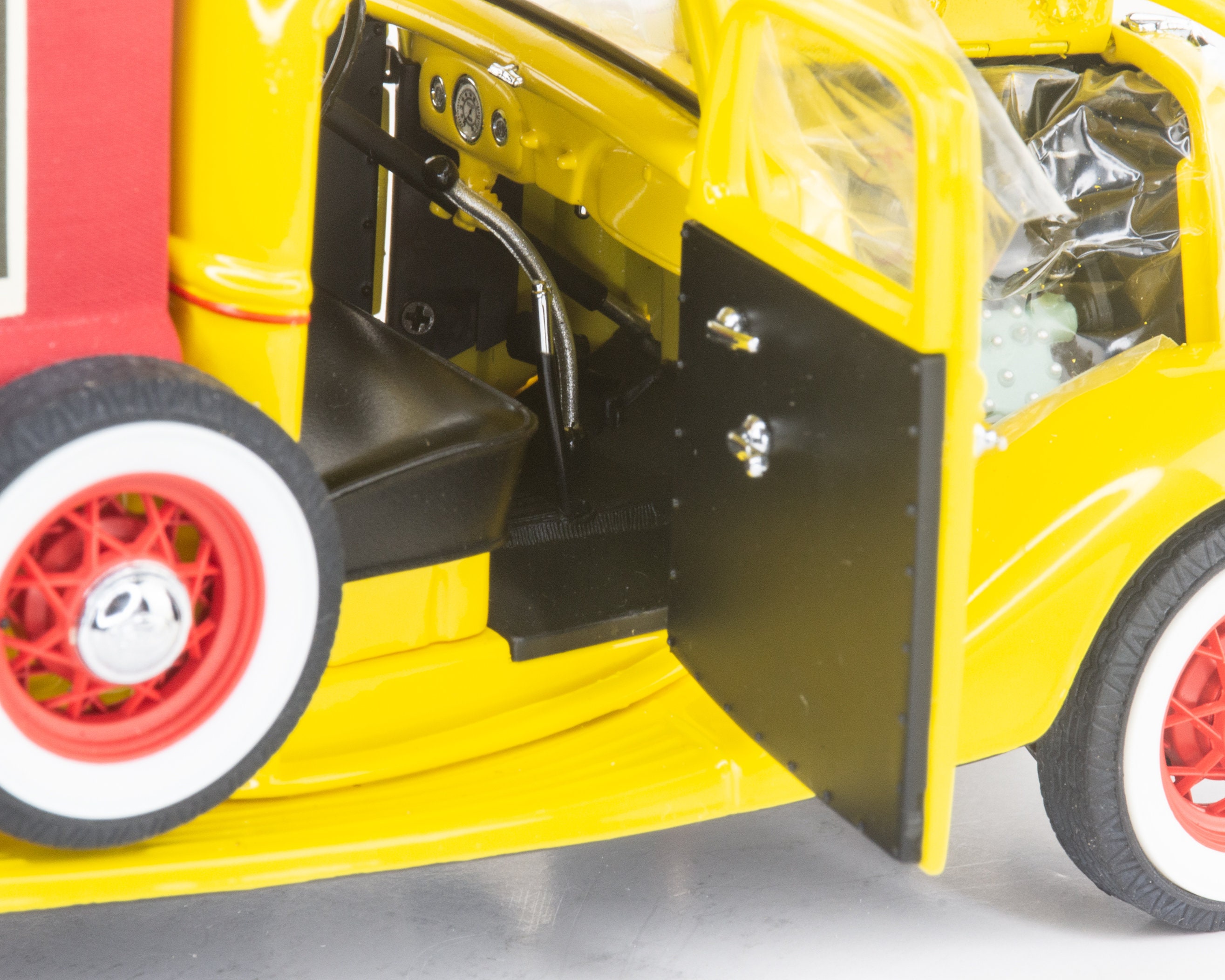 1935 Ford Coca Cola Delivery Truck-danbury Mint-1/24 Scale