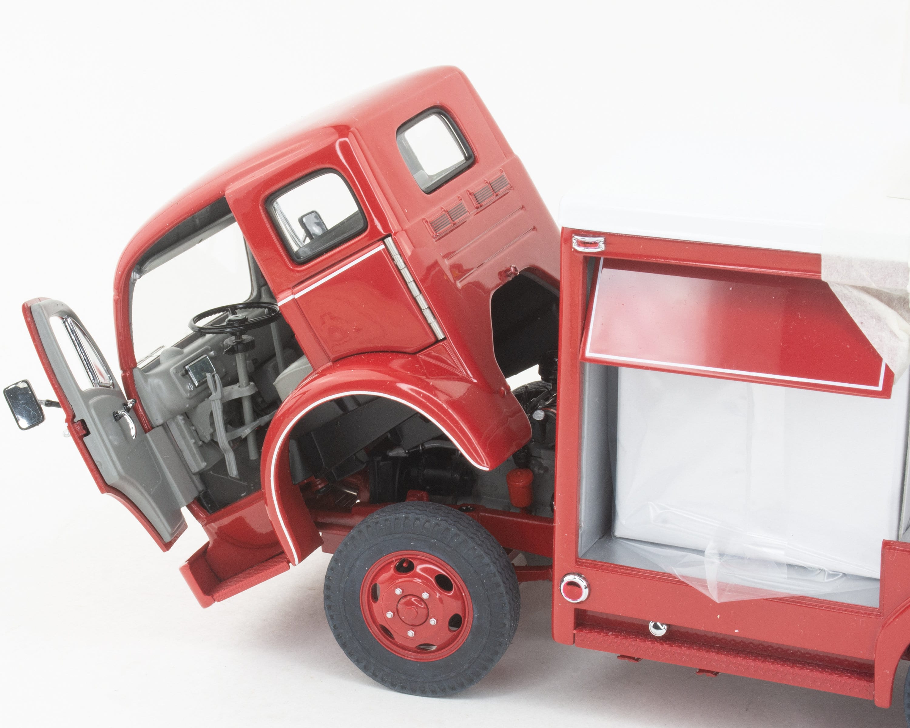 1955 White Budweiser Delivery Truck-danbury Mint-diecast 1/24th
