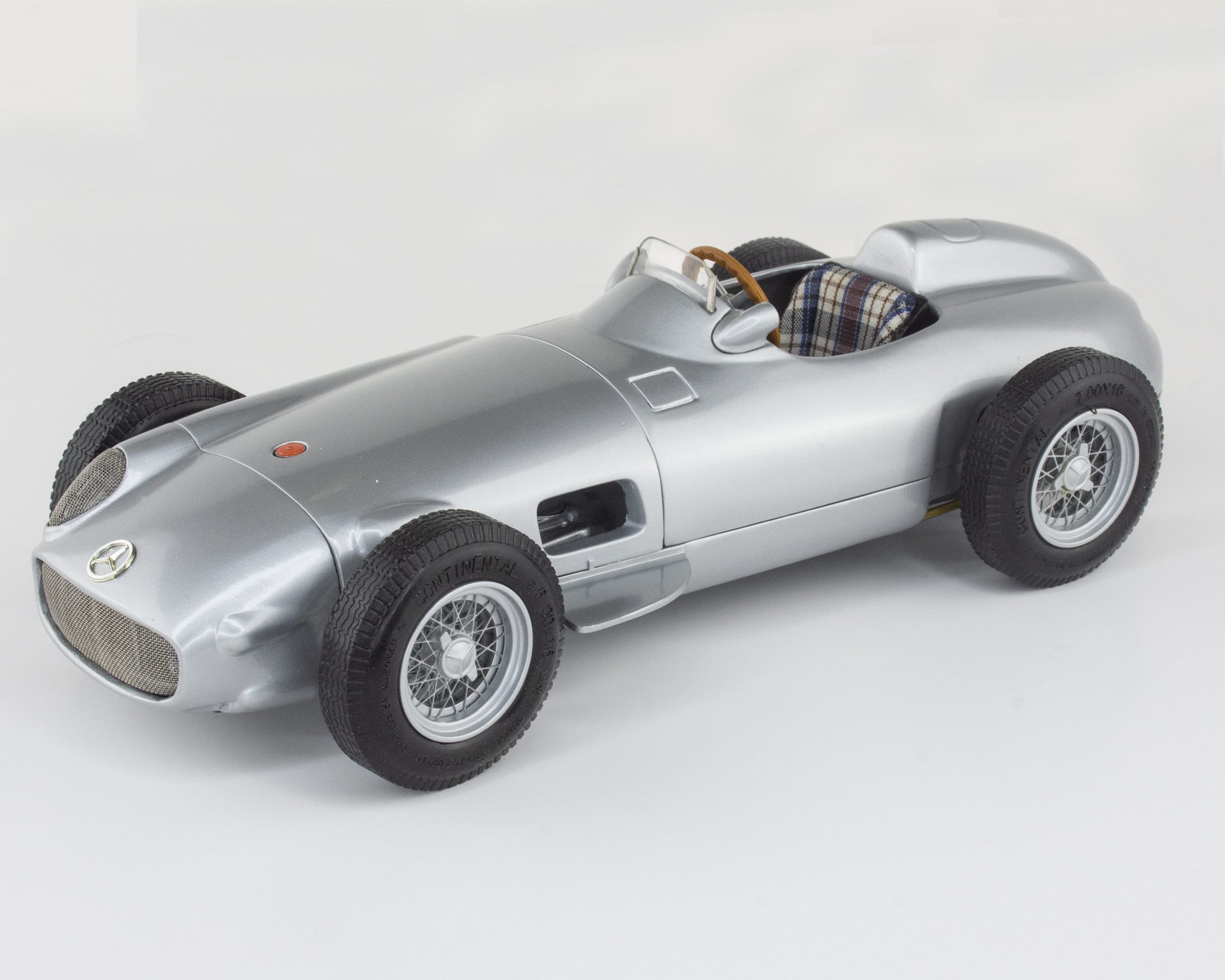 ミニカー CMC MERCEDES  W196 SILBERPFEIL-MONOPOSTO CMC Mercedes-benz W196 Silberpfeil-monoposto, Race Car, 1/18