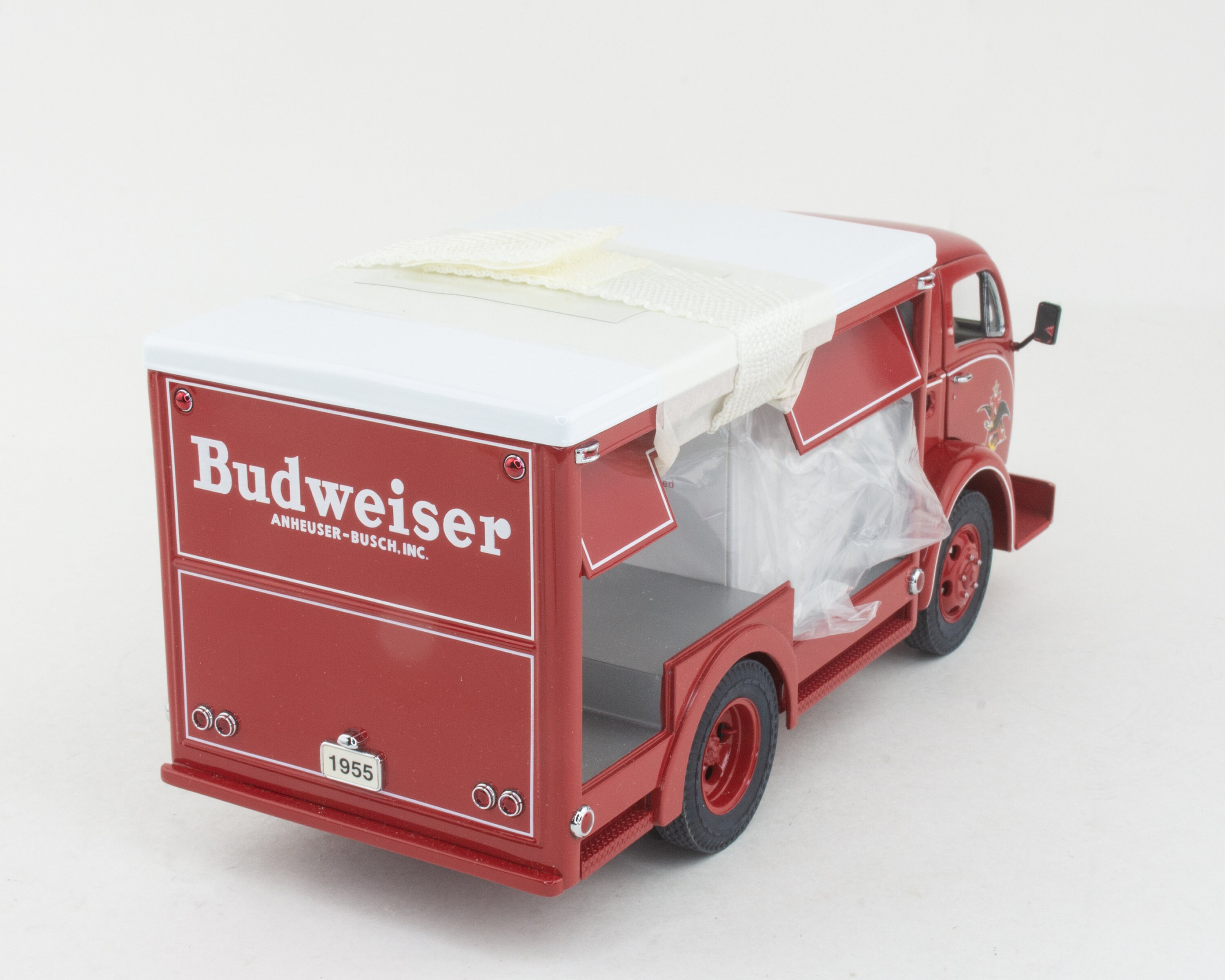 1955 White Budweiser Delivery Truck-danbury Mint-diecast 1/24th