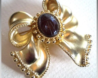 Bow Brooch with Scarab, Signed P.E.P.  Gold Tone Satin Finish, Early Erwin Pearl