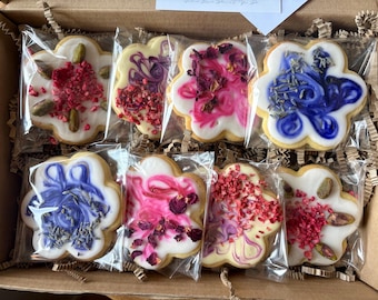 Personalised Flower Biscuit Gift Box