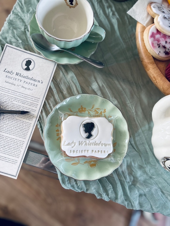 Bridgerton Biscuit: Lady Whistledown Shortbread Cookie