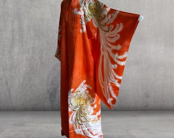 Japanese vintage kimono, furisode, embroidered Chrysanthemum flowers