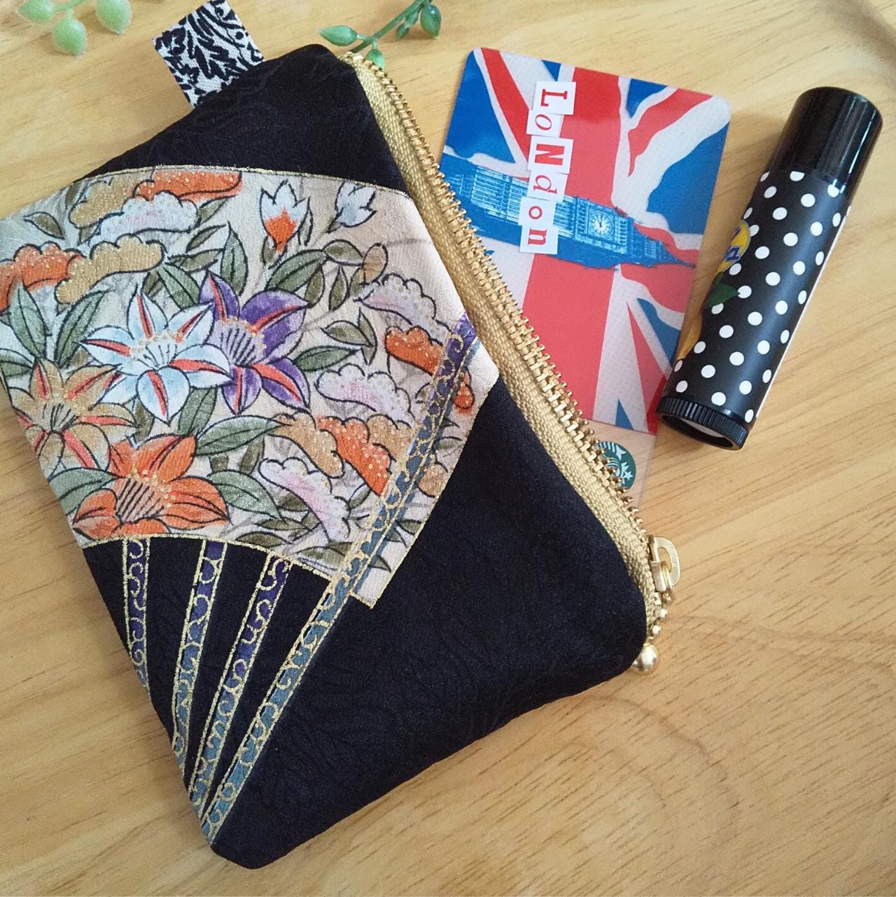 《アンティーク、絹広巾裂織布》（美品）63×410でたっぷり、細かく軽い1618 手織り ブルー段染め絹麻糸の広巾ショール | iichi 日々の暮らしを