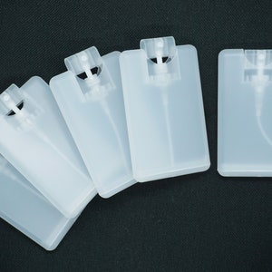 PACK van 5 Clear Plastic Spray Ontsmettingsmiddel lege fles, draagbare reizen 20 ml, parfum verstuiver fijne mist, spuitzak grootte, Mini Sproeiers