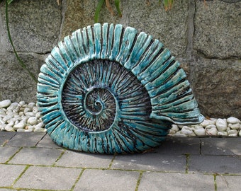 Sculpture de jardin -ammonite