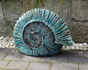 Sculpture de jardin -ammonite