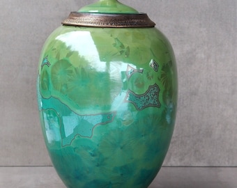 Large  ceramic cremation urn for ashes. (full size ). no 213