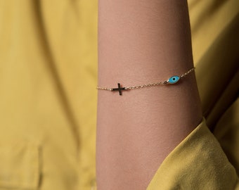 Bracelet en or avec œil et croix 9K