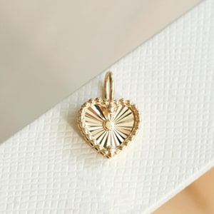 18K Solid Gold heart necklace, tiny heart pendant, love necklace, Valentine's Day Gift,Mini heart choker,minimalist Heart Necklace