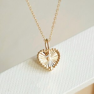 18K Solid Gold heart necklace, tiny heart pendant, love necklace, Valentine's Day Gift,Mini heart choker,minimalist Heart Necklace