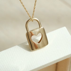 14K Solid Gold Heart Lock, Heart padlock Pendant, Love Lock Pendant, Padlock Charm, Small Gold Heart Necklace, Tiny Heart Charm