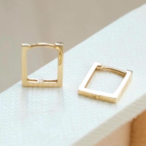 14K Solid Gold Hoop Earrings, Dainty Square Hoop,solid gold hoop, Huggie Hoop Earrings, square hoops, rectangular earrings, rectangular hoop