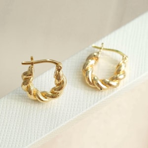 18K Solid Gold Small Twist Hoop Earrings, Gold Hoop Earring, solid gold twist hoop, Wavy Hoop Earrings, croissant earrings, croissant hoops