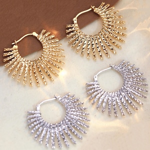 18K Solid Gold Large Sunburst Hoop Earring, Unique Sunshine Earrings, Chunky Spike Hoop, Large Sun Earrings