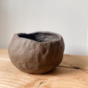 b | w fruit bowl