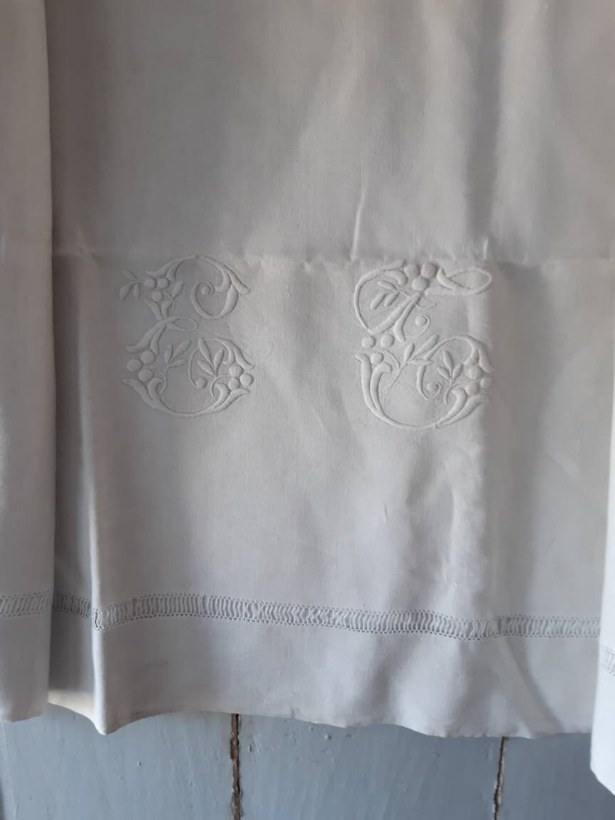 Feuille Monogrammée en Lin Fin Français Ancien