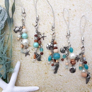 Beach Coastal Purse Charm Ocean Phone Charm Seashell Unique Pearl Keychain for handbag Beachy Dangle Purse Accessory Seahorse Charm for Bag