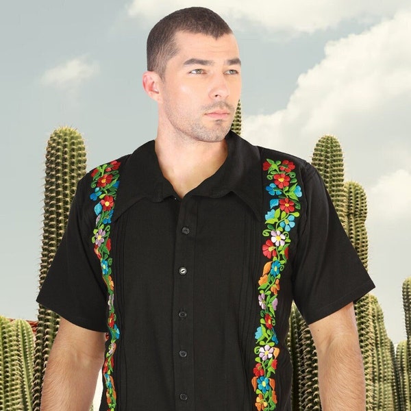 Guayabera Artesanal de Manta - Mens Mexican Traditional Shirt - Embroidered Guayabera for Men - Mexican Fiesta