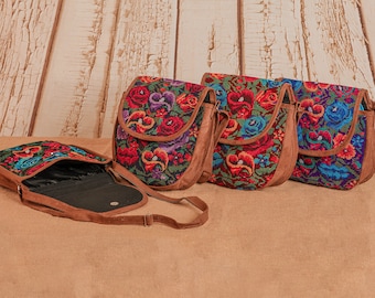 Mexican Artisanal Bag  - Crossbody Embroidered Bag - Artisanal Crossbody Bag - Embroidered Clutch Bag - Mexican Crossbody