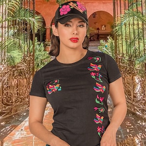 Otomi Mexican T-Shirt - Traditional Mexican Embroidered Tee - Floral Embroidered Mexican Tee - Mexican Blouse - Playera Otomi