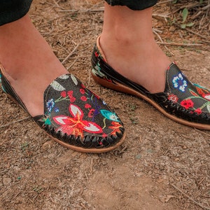 Handmade Mexican Leather Huaraches - Mexican Leather Flats - Slip On Shoes - Artisanal Mexican Slip On Flats