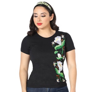 Floral Mexican T-Shirt - Traditional Mexican Embroidered Blouse - Floral Embroidered Mexican Tee White - Mexican Blouse - Playera Alcatraz