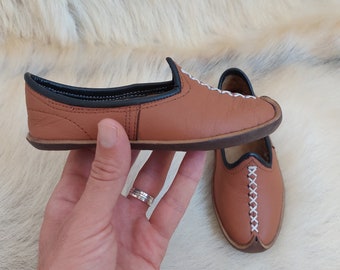 Brown Baby and Kids Shoes Leather Turkish Slip Ons Slippers Handmade Loafer Medieval Flats Bohemian Moccasins Men's Women's Yemeni