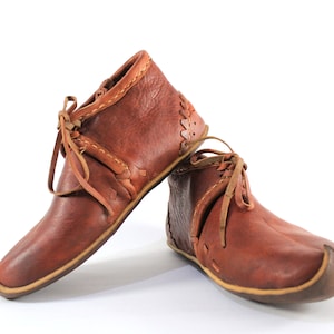 Madder Brown Historical Knight Shoes Traditional Medieval Boots Vegetable Tanned Leather Renaissance Fair Slip Ons Handmade Turkish Slipper