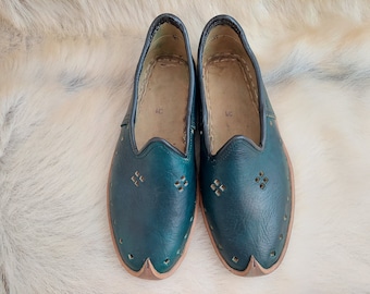 Olive Green Shoes Women Slip Ons Men Slippers Medieval Ankle Boots Summer Sandals Oxfords Barefoot Flats Christmas Gifts