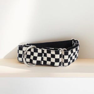 BLACK/WHITE CHECKER Martingale Collar