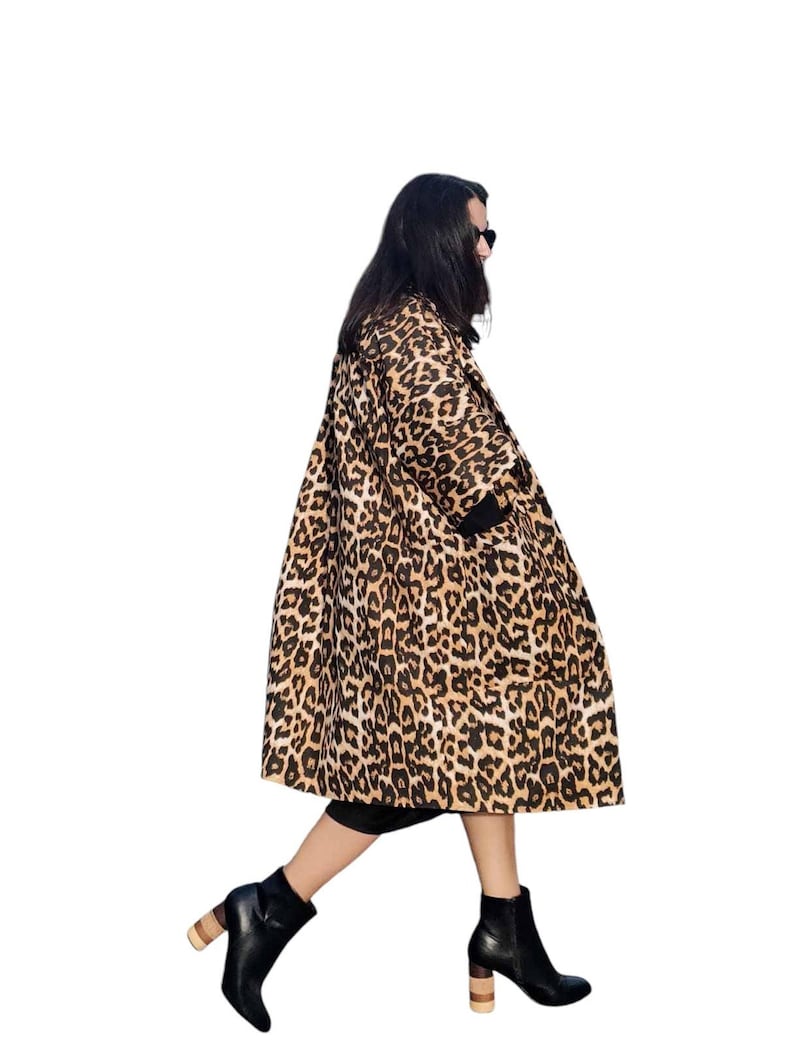 Leopard Print Kimono Coat, Long Animal Print Jacket with Pockets and Lining image 7
