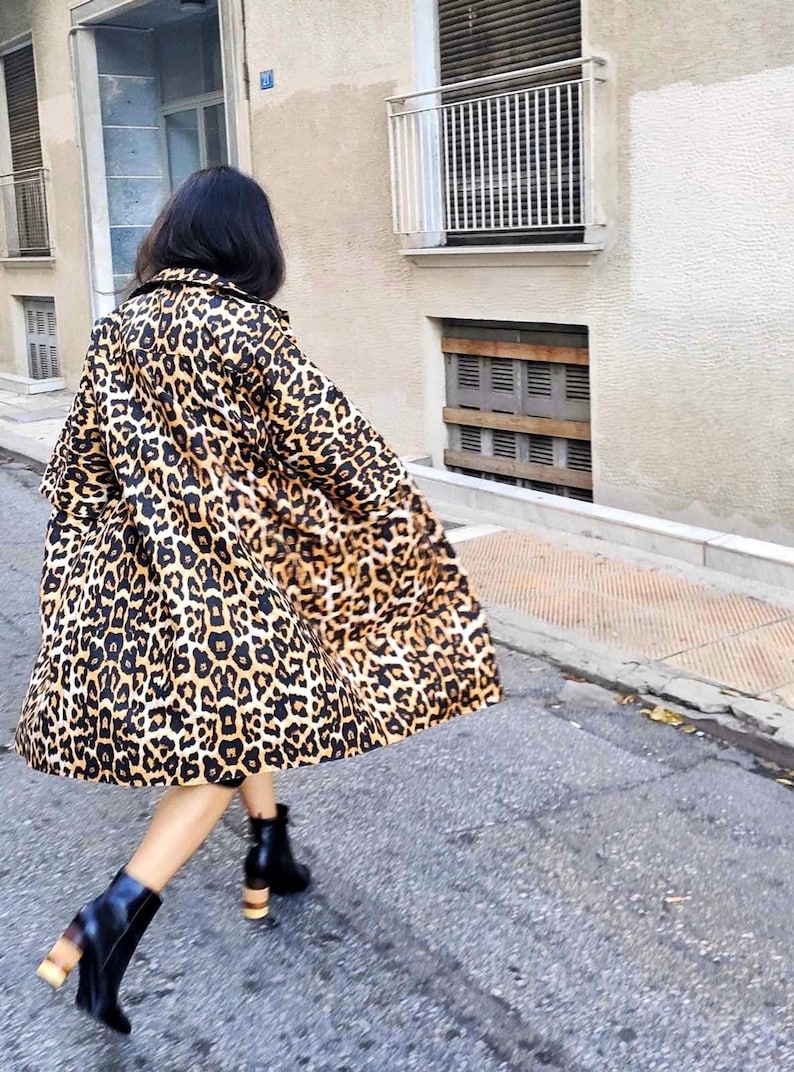 Leopard Print Kimono Coat, Long Animal Print Jacket with Pockets and Lining image 3