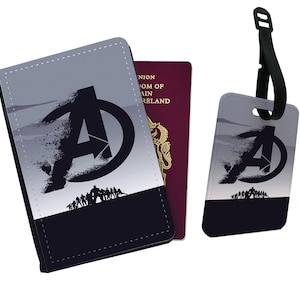 Gepersonaliseerde kunstleer paspoorthoes en bagagelabel Marvel Avengers Captain America Ironman Spiderman Hulk Thor Endgame Infinity War