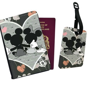Gepersonaliseerde paspoorthoes en bagagelabel, Disney Mickey Mouse & Minnie bij Disney World - voeg je naam toe!