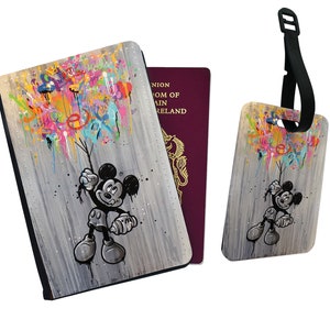 Gepersonaliseerde kunstleren paspoorthoes en bagagelabel Disney's Mickey Mouse Up House-ballonnen Vintage Disneyland vrienden verjaardagscadeau