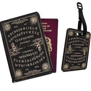 Gepersonaliseerde kunstleren paspoorthoes en bagagelabels, reisaccessoireset, ouija, spiritboard, praatbord, veel geluk