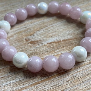 Kunzite Bracelet, Kunzite Jewelry, 10mm Kunzite loving stone, Kunzite Healing Calming Stone, Kunzite Healing Crystal Natural Gemstone