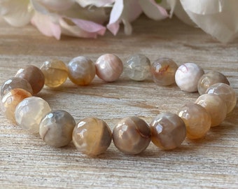 Gray Agate Beaded Bracelet: Natural Gemstone Jewelry