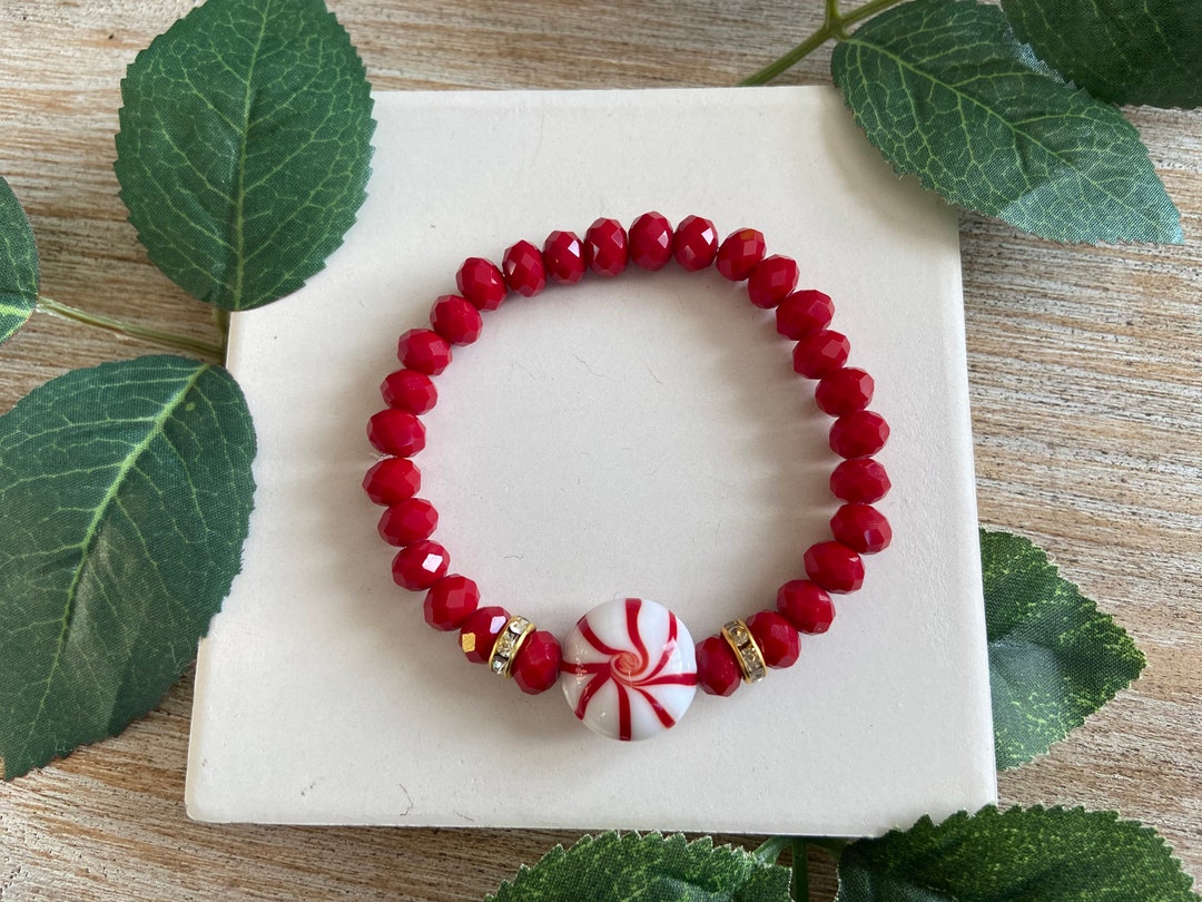 Christmas Stretch Bracelet, Holiday Themed Jewelry, Christmas Gifts for