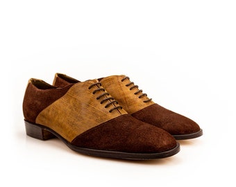 Vintage 1990s Tan Suede Saddle Shoes // Brown Leather Lace