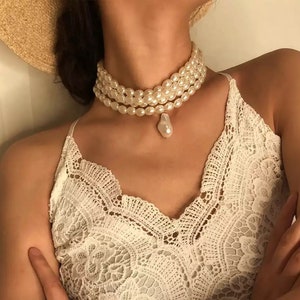 Ladies layered pearl choker baroque pearl choker multi strand pearl necklace trendy baroque pearl drop Victorian style choker